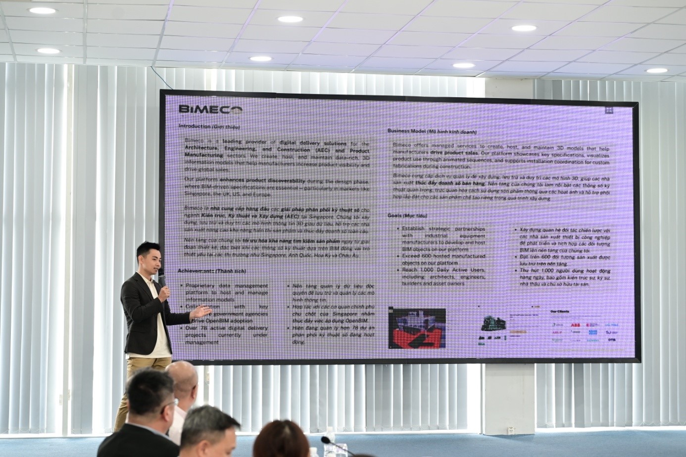 Đại diện startup Bimeco giới thiệu về công nghệ BIM